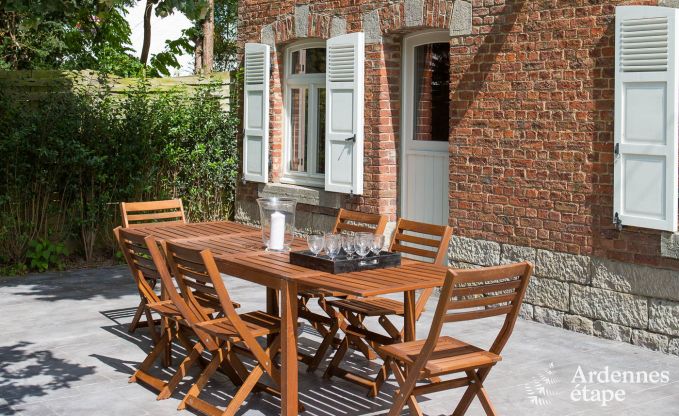 Holiday cottage in Rochefort for 14 persons in the Ardennes