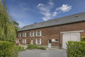 4.5-star farmhouse conversion for 14 persons near Rochefort