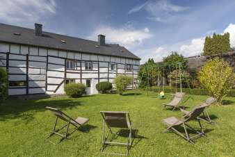 4.5-star farmhouse conversion for 14 persons near Rochefort