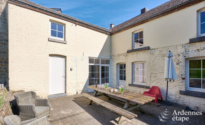 Holiday cottage in Rochefort for 12/14 persons in the Ardennes