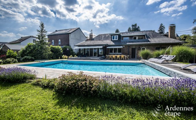 Luxury villa in Rochefort for 13 persons in the Ardennes