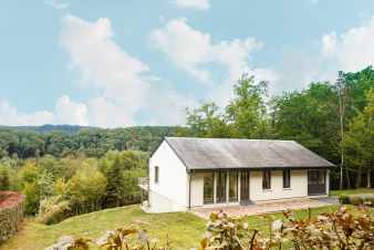Holiday home for 8 persons in the Ardennes (Rochehaut)