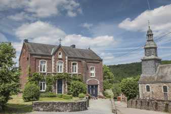 Holiday home in Saint-Hubert: comfort for 7 people in the Ardennes with garden and barbecue