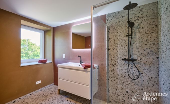 Spacious holiday home Saint-Vith for 23 people with 6 bedrooms, sauna and large garden