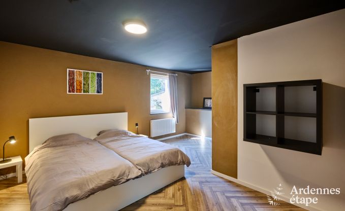 Spacious holiday home Saint-Vith for 23 people with 6 bedrooms, sauna and large garden