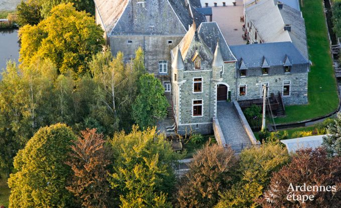 Castle in Sainte-Ode for 40/42 persons in the Ardennes