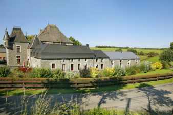 Holiday home for 4 persons in a castle-farm in Sainte-Ode