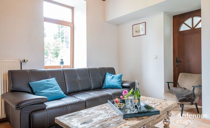 Comfortable holiday home with swimming pool in Sainte-Ode, Ardennes