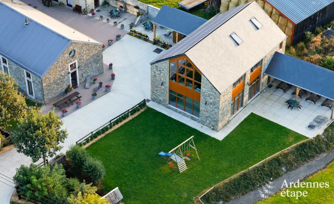 Comfortable holiday home with swimming pool in Sainte-Ode, Ardennes