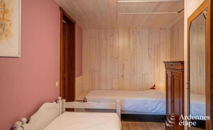 Comfortable holiday home with swimming pool in Sainte-Ode, Ardennes