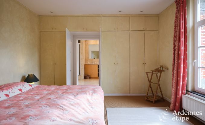 Charming holiday accommodation in the annex of a castle in Sars-la-Bruyre, Ardennes