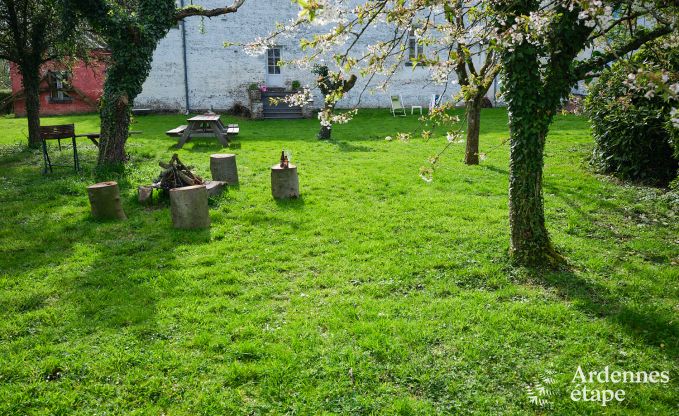 Charming holiday accommodation in the annex of a castle in Sars-la-Bruyre, Ardennes