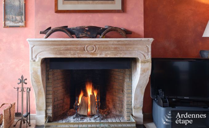 Charming holiday accommodation in the annex of a castle in Sars-la-Bruyre, Ardennes