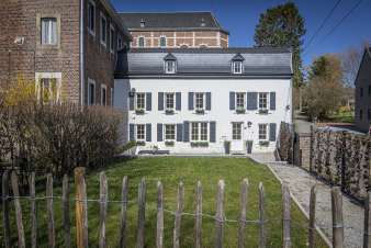 Charming holiday home for rent for 9-11 persons (Ardennes)