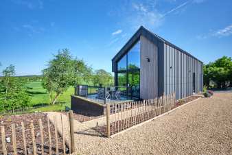 Luxury new build holiday home for 8 in Somme-Leuze