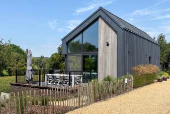 Luxury new build holiday home for 8 in Somme-Leuze