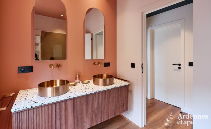 Charming holiday home in Spa with 2 bedrooms, relaxation area and private terrace with jacuzzi