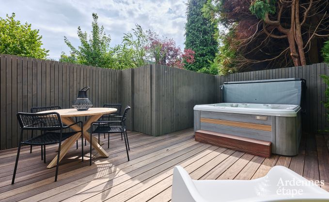 Charming holiday home in Spa with 2 bedrooms, relaxation area and private terrace with jacuzzi