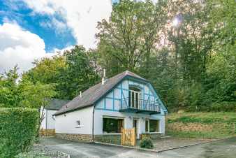 Charming holiday home for 14 p. to rent in Spa, in the Ardennes