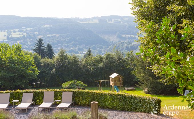 Holiday villa for 26 pers. in nice location in Stavelot, dogs allowed