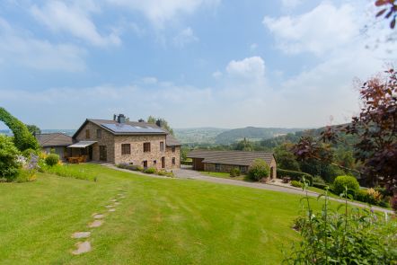 Cozy holiday cottage with fantastic garden and view in the High Fens