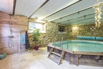 Amblveside arm holiday group accommodation for 12 pers. to rent in Coo