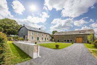 Deluxe holiday home for 28 people in Tenneville in the Ardennes