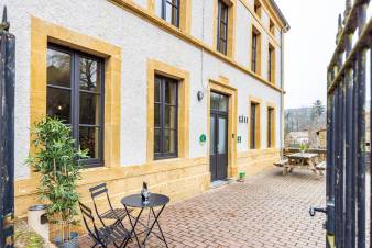 Holiday home for 15 people in Torgny in the Ardennes