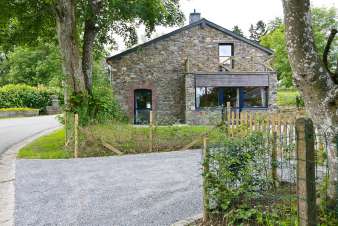 Authentic holiday stonehouse to rent in Saint-Hubert, dogs allowed