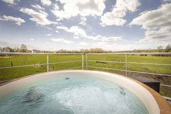 Holiday home with wellness space for two persons in Vaux-sur-Sre (Ardennes) 