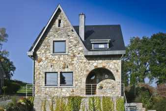 Well-equipped charming holiday house for 9 persons to rent in Vielsalm