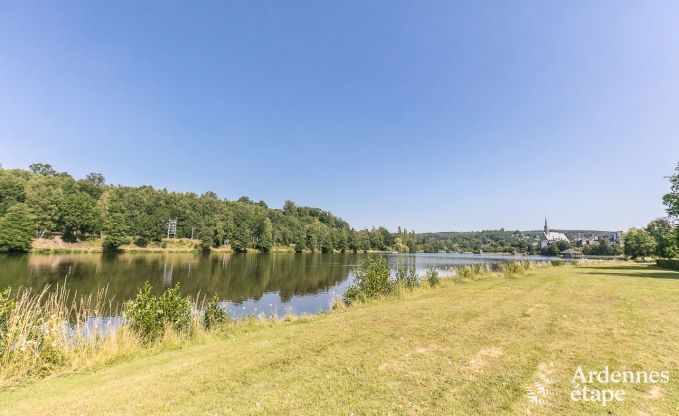 Holiday home with lake view for 6 p. to rent, Ardennes (Vielsalm)
