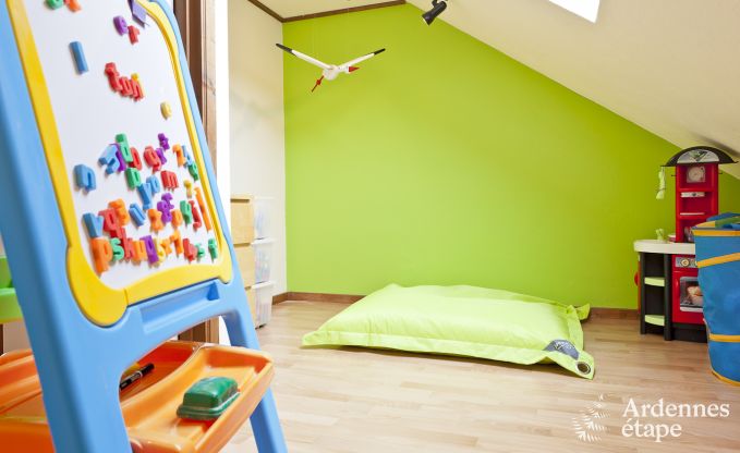 Large holiday home near Vielsalm for 21 people with 7 bedrooms, 4 bathrooms, playroom and private garden