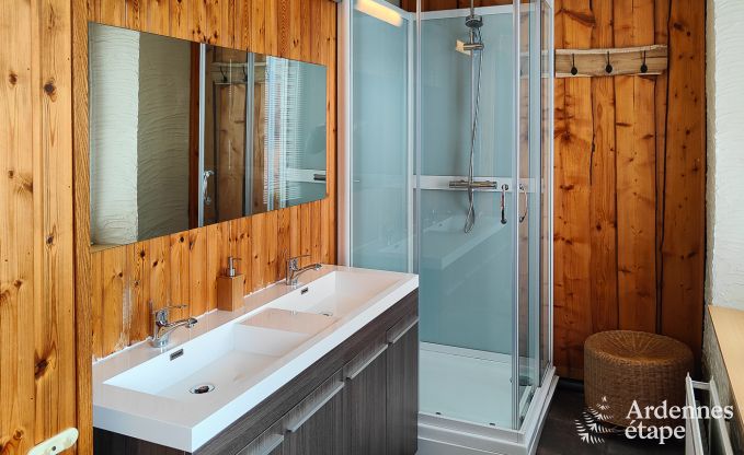 Large holiday home near Vielsalm for 21 people with 7 bedrooms, 4 bathrooms, playroom and private garden