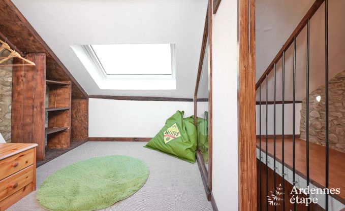 Holiday home in Viroinval: haven of peace for 8 people with sauna and private garden in the Ardennes