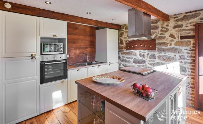 Holiday home in Viroinval: haven of peace for 8 people with sauna and private garden in the Ardennes