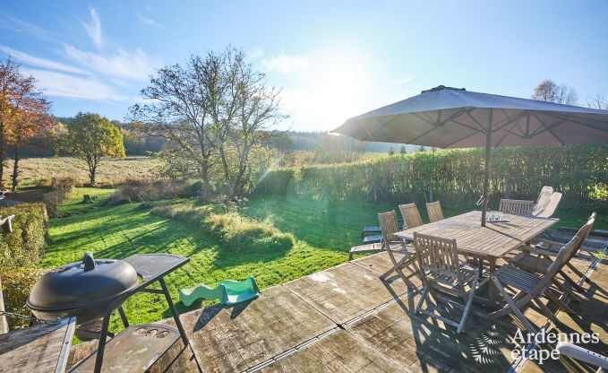 Holiday home in Viroinval: haven of peace for 8 people with sauna and private garden in the Ardennes