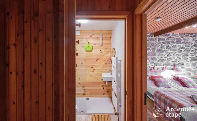 Holiday home in Viroinval: haven of peace for 8 people with sauna and private garden in the Ardennes