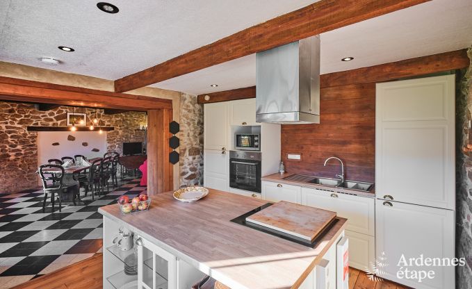 Holiday home in Viroinval: haven of peace for 8 people with sauna and private garden in the Ardennes