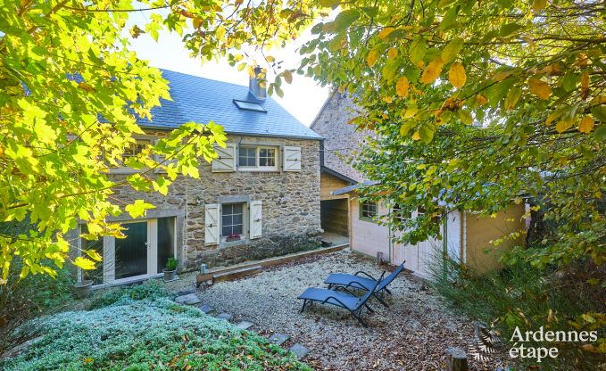 Holiday home in Viroinval: haven of peace for 8 people with sauna and private garden in the Ardennes