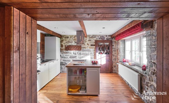 Holiday home in Viroinval: haven of peace for 8 people with sauna and private garden in the Ardennes