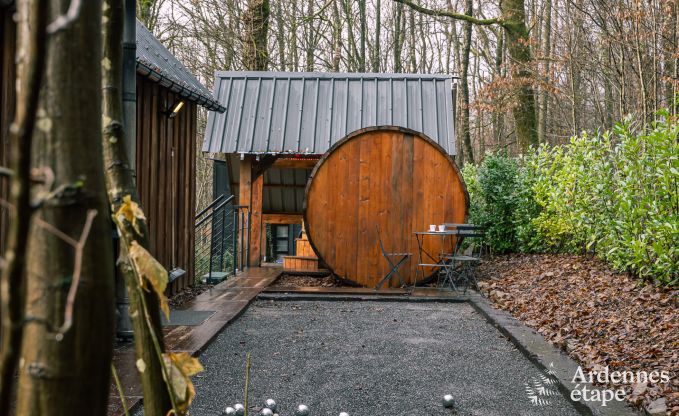 Unforgettable stay in Viroinval: Fully-equipped chalet in the Ardennes for 4 people with sauna and Nordic bath