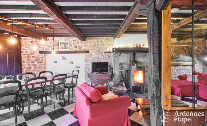 Holiday home in Viroinval: haven of peace for 8 people with sauna and private garden in the Ardennes