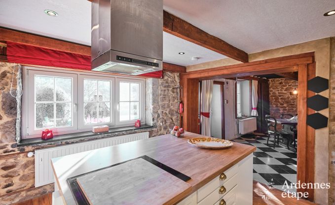 Holiday home in Viroinval: haven of peace for 8 people with sauna and private garden in the Ardennes