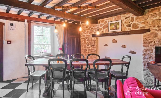 Holiday home in Viroinval: haven of peace for 8 people with sauna and private garden in the Ardennes