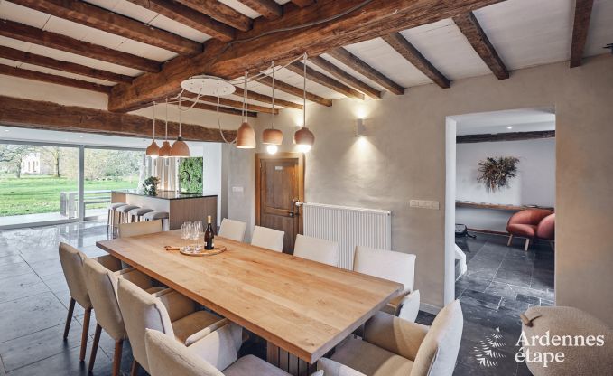 Charming village house for 10 people in Yvoir: hot tub, fireplace, large private garden