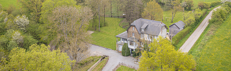                                                                                     In the heart of nature, far from everything                                                    